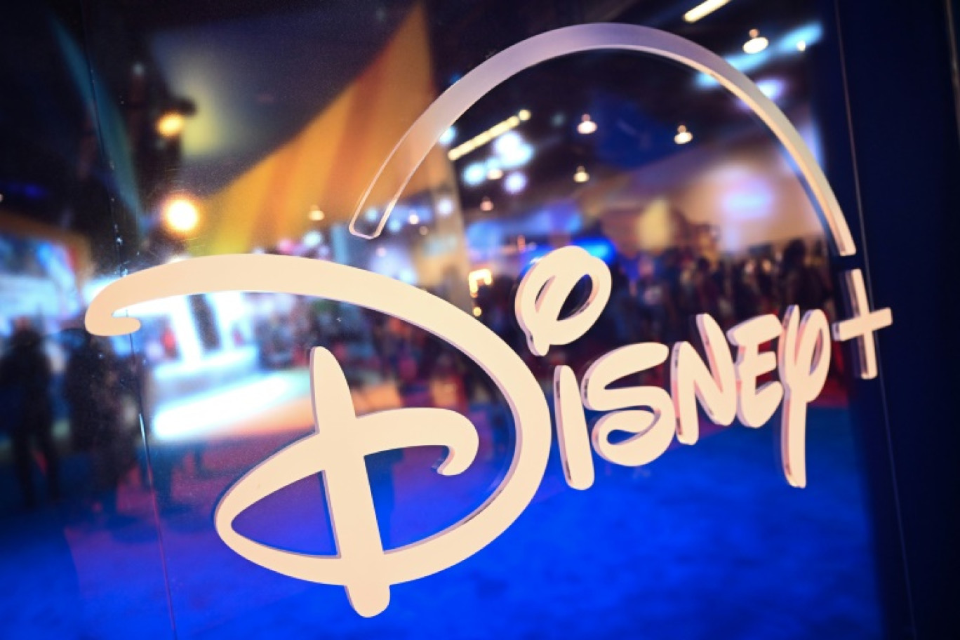 Le logo de Disney+ lors de l'exposition Walt Disney D23 à Anaheim (Californie), aux Etats-Unis, le 9 septembre 2022 © Patrick T. FALLON