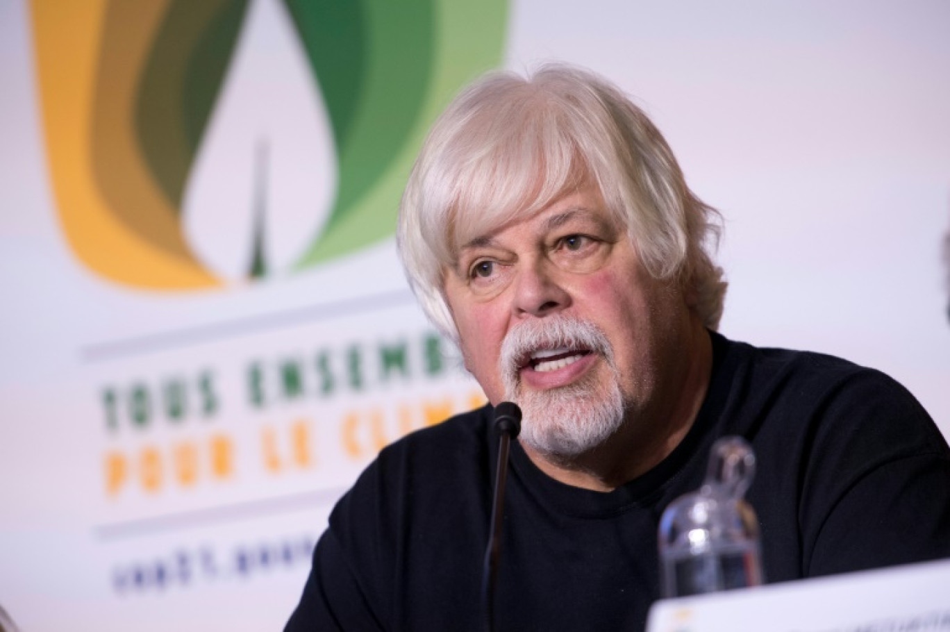 Paul Watson lors d'une conférence de presse le 10 décembre 2015 à Paris en marge de la COP21 © Miguel MEDINA