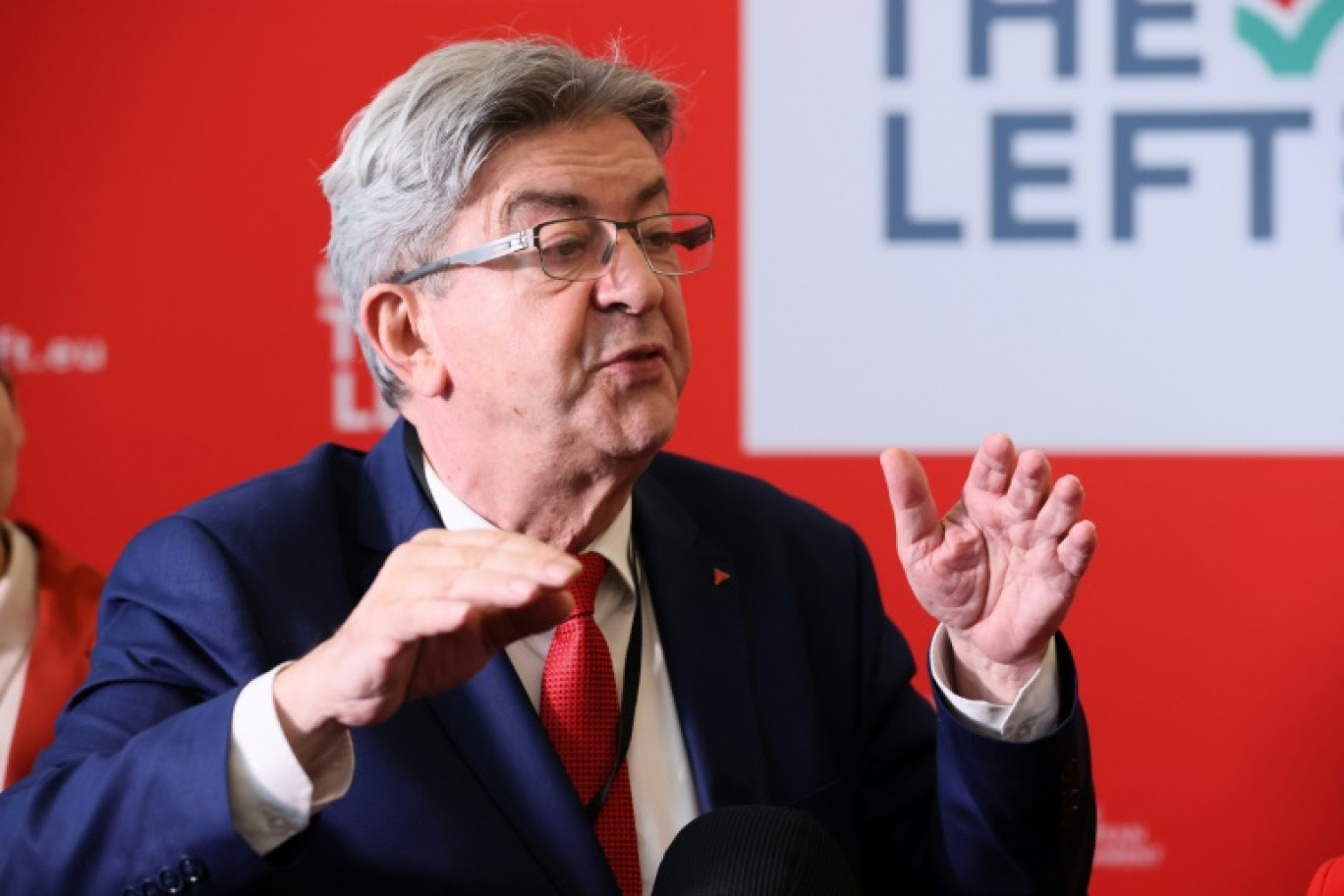 Le leader de la France insoumise Jean-Luc Mélenchon le 10 juillet 2024 au Parlement européen à Bruxelles © François WALSCHAERTS