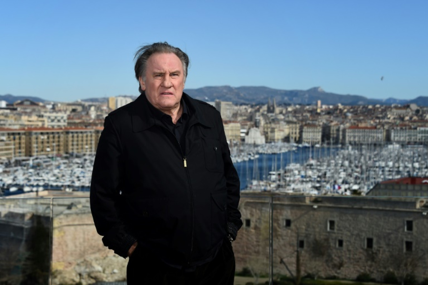 Gérard Depardieu pose le 18 février 2018 à Marseille © ANNE-CHRISTINE POUJOULAT