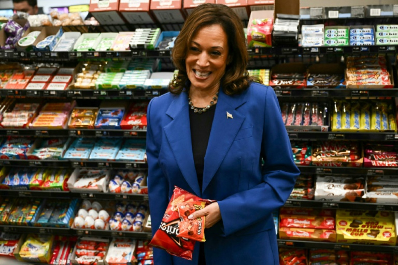 Kamala Harris dans la boutique d'une station-service en Pennsylvanie le 18 août 2024 © ANGELA WEISS