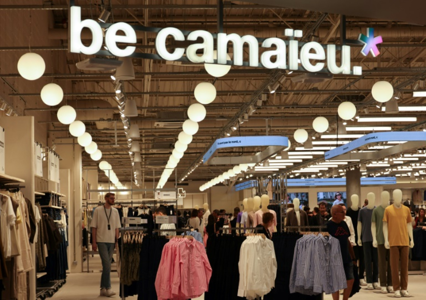 L'espace "be Camaïeu" dans le centre commercial Euralille, à Lille, le 29 août 2024, pour l'inauguration du nouveau logo aprè le rachat de la marque par le groupe Celio © DENIS CHARLET