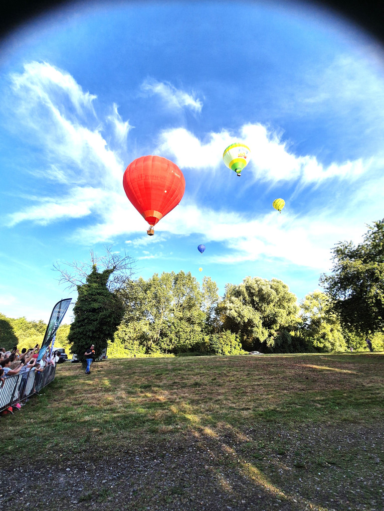 Le Championnat de France de montgolfières : un franc succès à Péronne