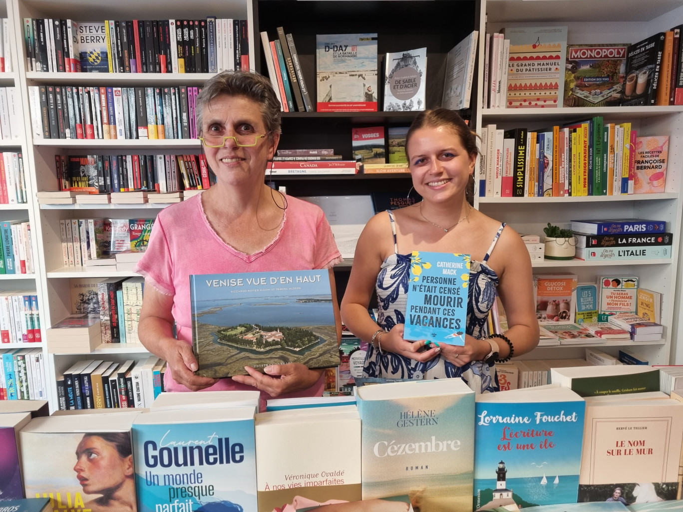 Jocelyne Chenu et Lily Brisson l’assurent : «Etre libraire, c’est vivre avec la nouveauté.»