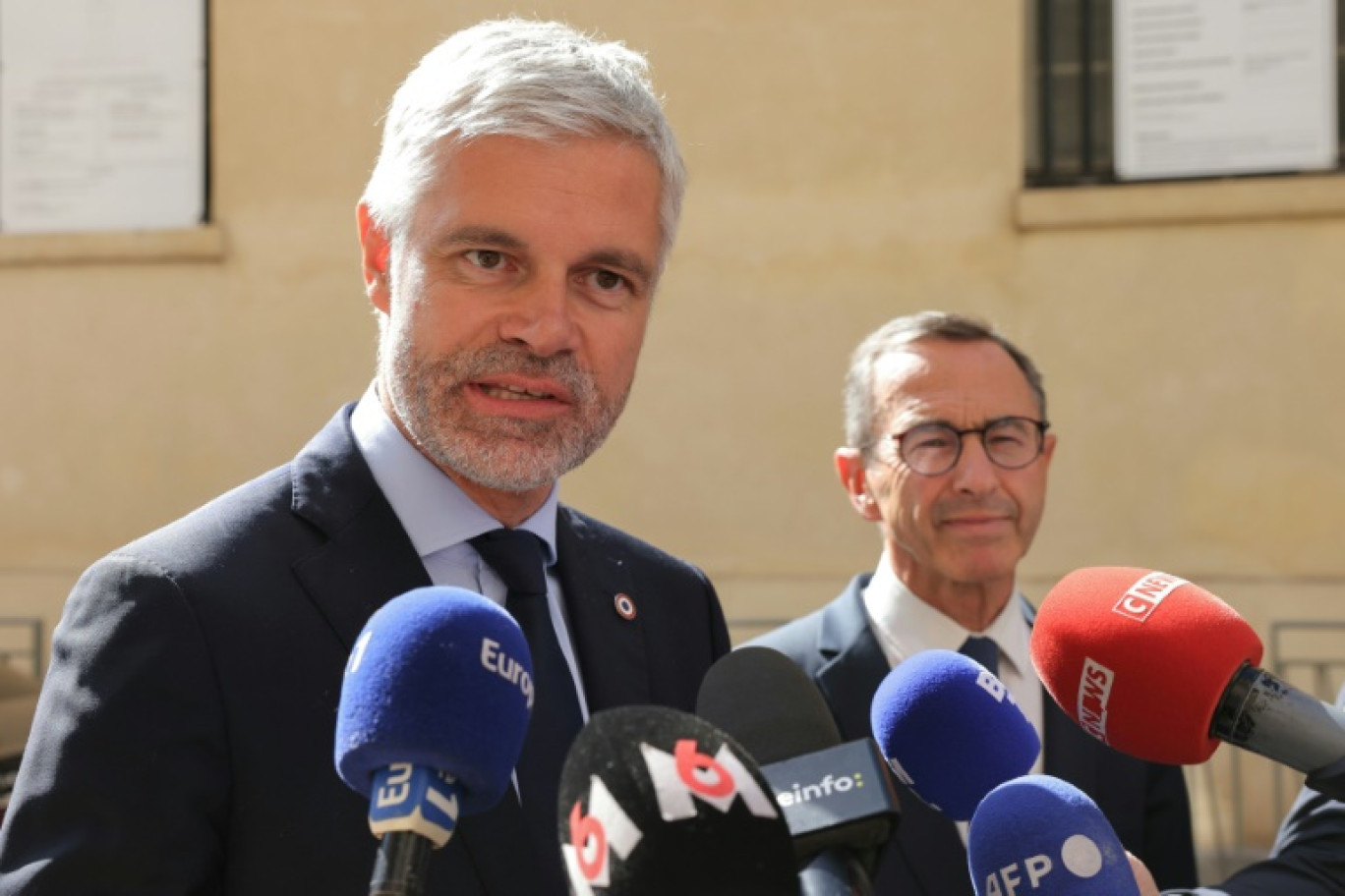 Laurent Wauquiez et Bruno Retailleau (d) à Matignon, à Paris le 6 septembre 2024 © Thomas SAMSON