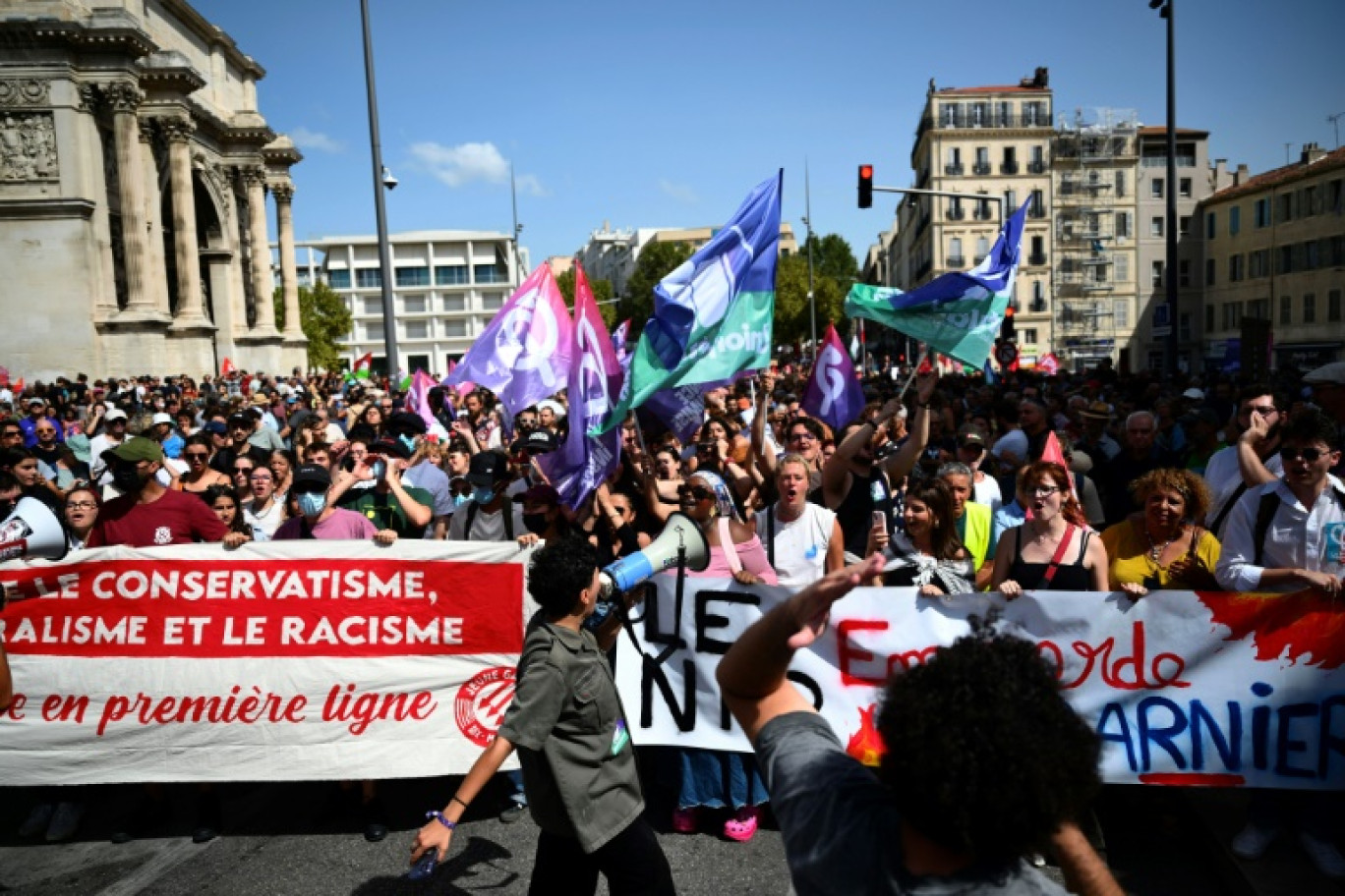 Manifestation à Marseille  "contre le coup de force de Macron" après la nomination de Michel Barnier à Matignon, le 7 septembre 2024 © Christophe SIMON