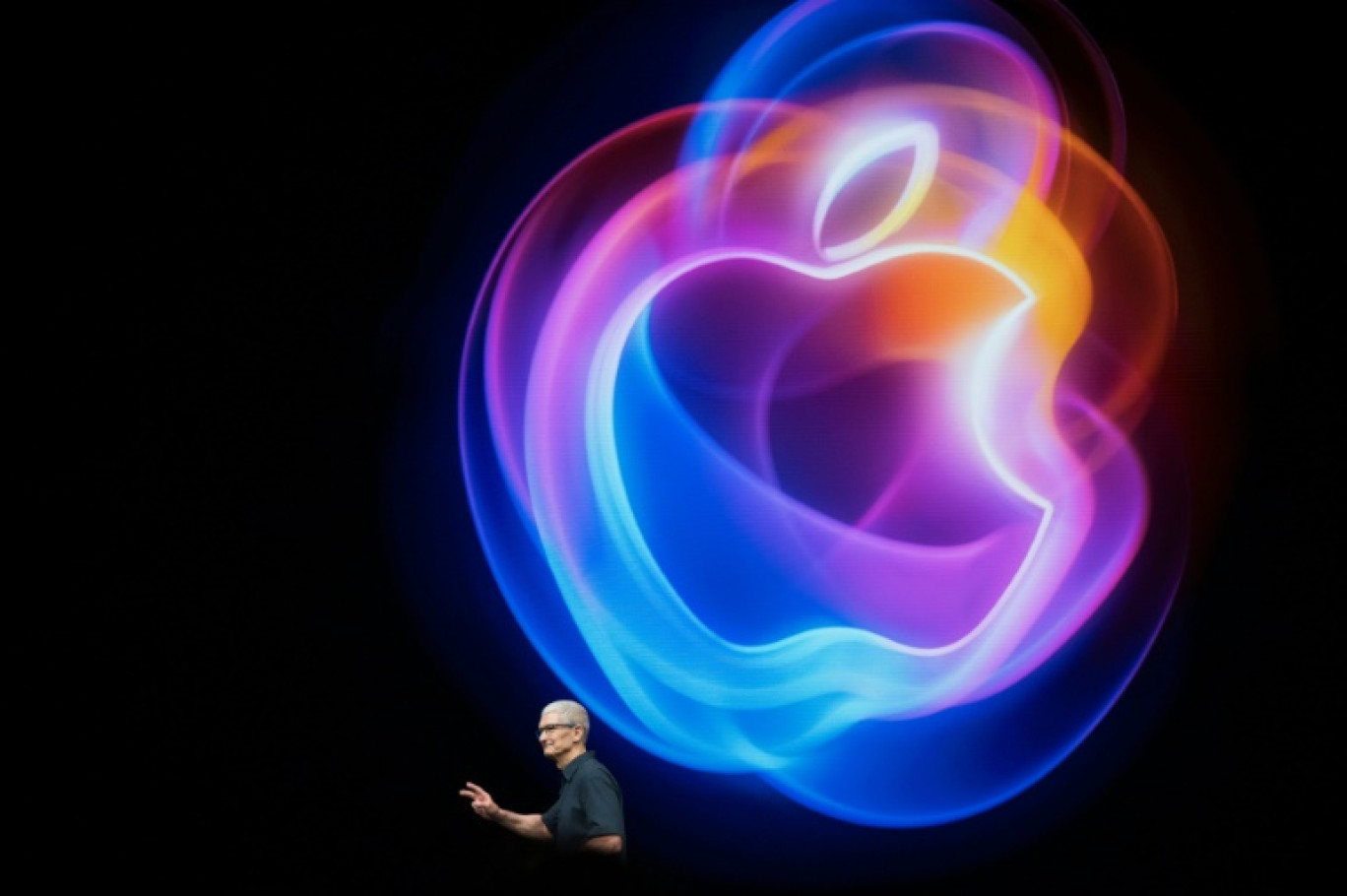 Le PDG d'Apple Tim Cook, lors de la présentation de la nouvelle gamme d'iPhone dotée d'intelligence artificielle, le 9 septembre 2024 à Cupertino en Californie © Nic Coury