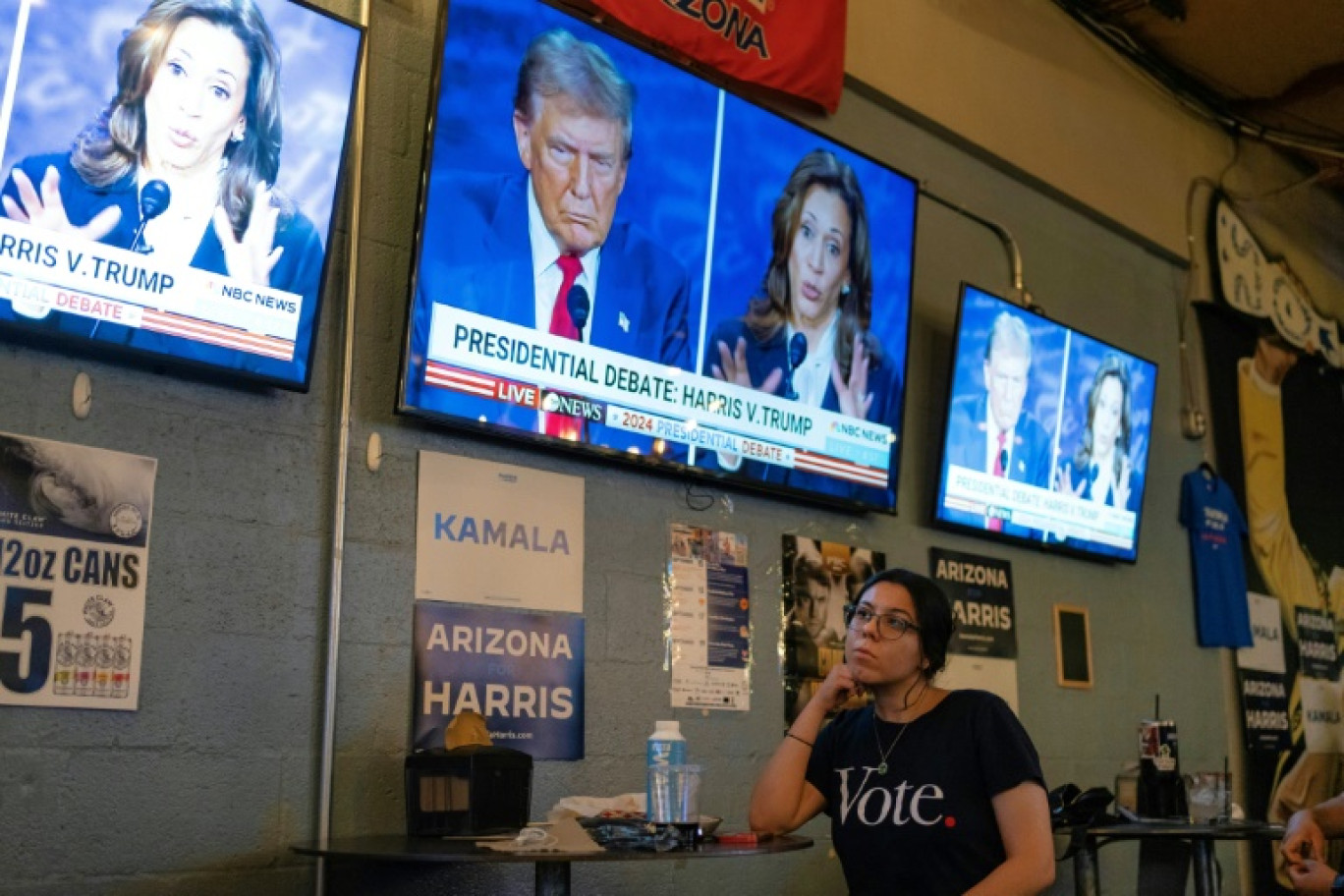 Une soirée de visionnage du débat présidentiel américain entre Kamala Harris et Donald Trump à Tucson, Arizona, le 10 septembre 2024 © Rebecca NOBLE