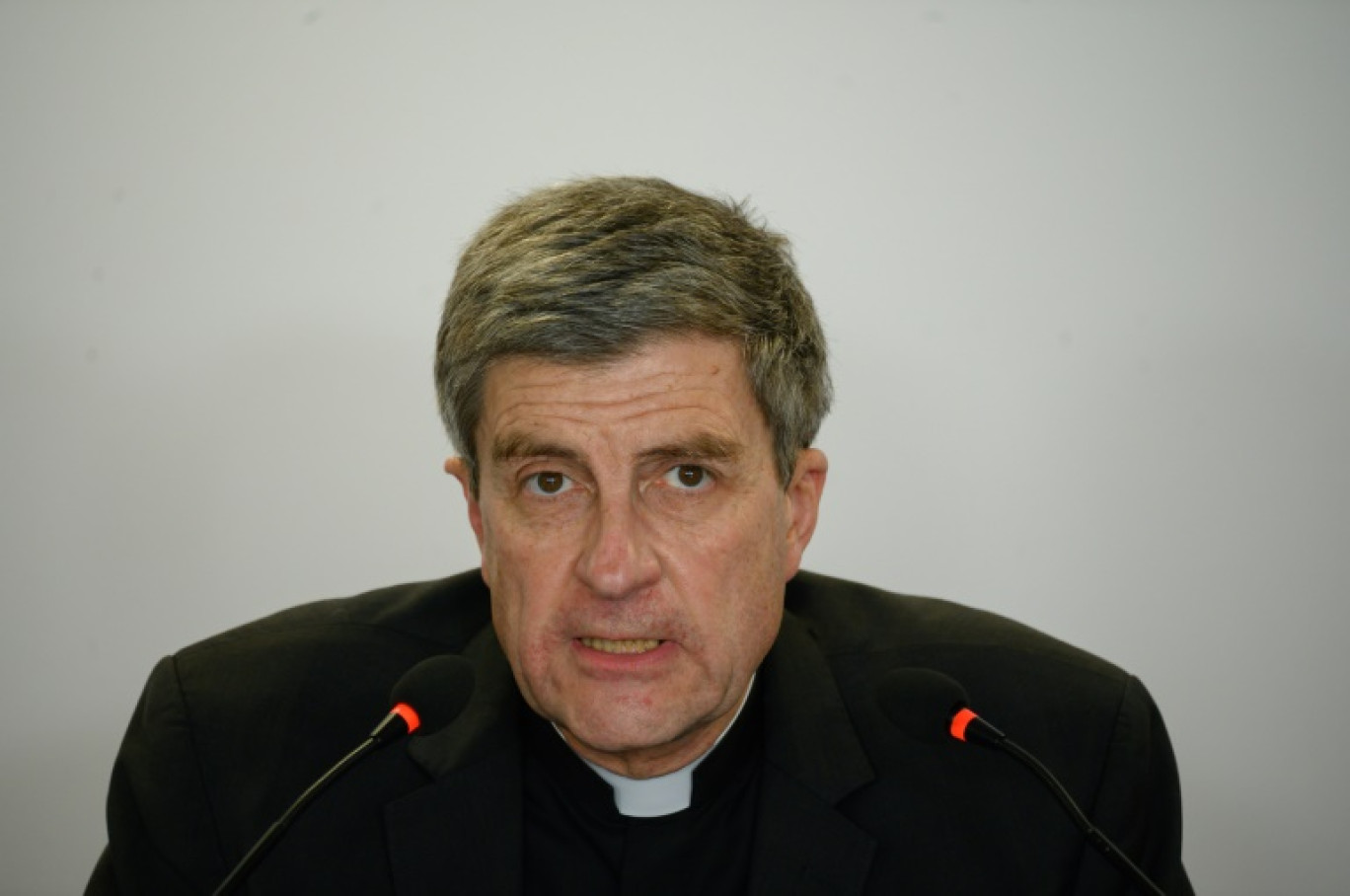 Le président de la Conférence des évêques de France (CEF), Eric de Moulins-Beaufort, lors d'une conférence de presse à Lourdes, le 22 mars 2024 © Ed JONES