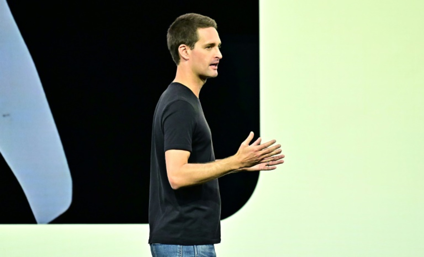 Evan Spiegel, le patron de Snap, la maion mère de Snapchat, présente les dernières nouveautés du réseau social lors de la conférence annuelle du groupe le 17 septembre 2024 à Santa Monica, en Californie © Frederic J. BROWN