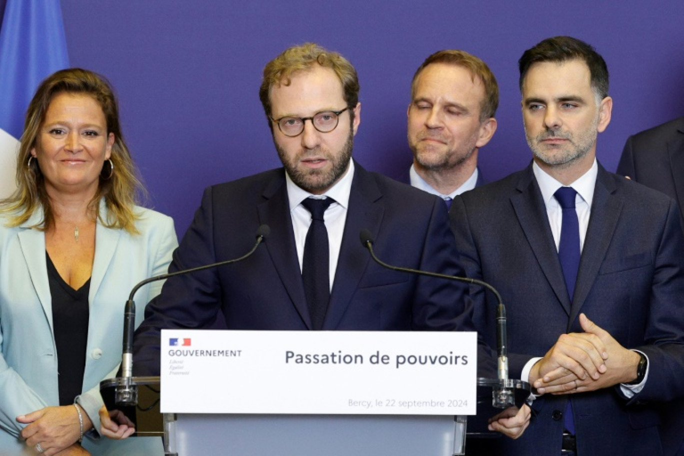 Antoine Armand, nouveau ministre de l'Economie et de l'Industrie, lors de la passation de pouvoirs à Paris le 22 septembre 2024 © GEOFFROY VAN DER HASSELT