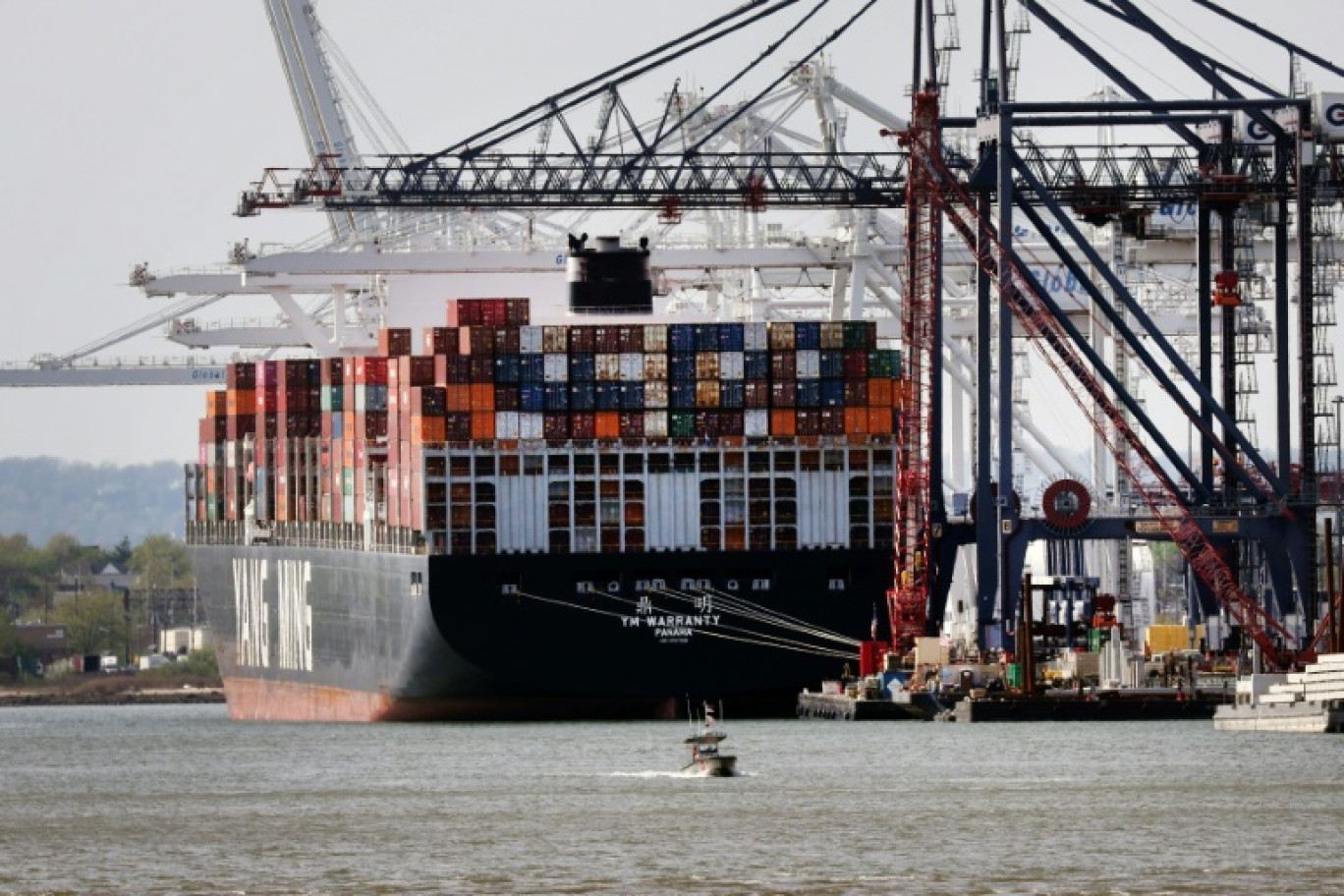 Un porte-conteneurs dans le port de New York-New Jersey, le 19 avril 2023 © SPENCER PLATT