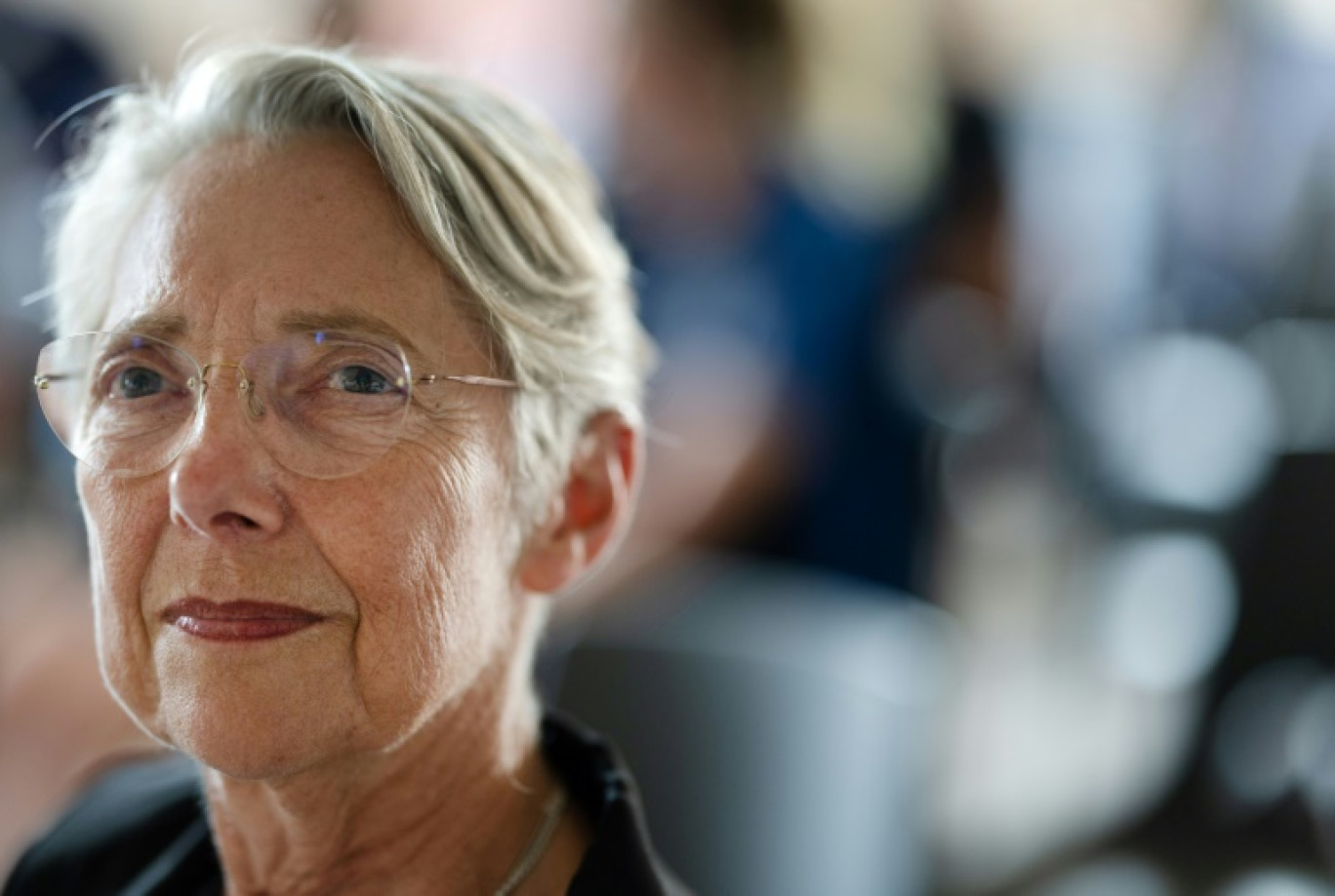 L'ancienne Première ministre et candidate pour prendre la tête du parti Renaissance Elisabeth Borne à Vire, dans le Calvados, le 25 juin 2024 © Fred TANNEAU