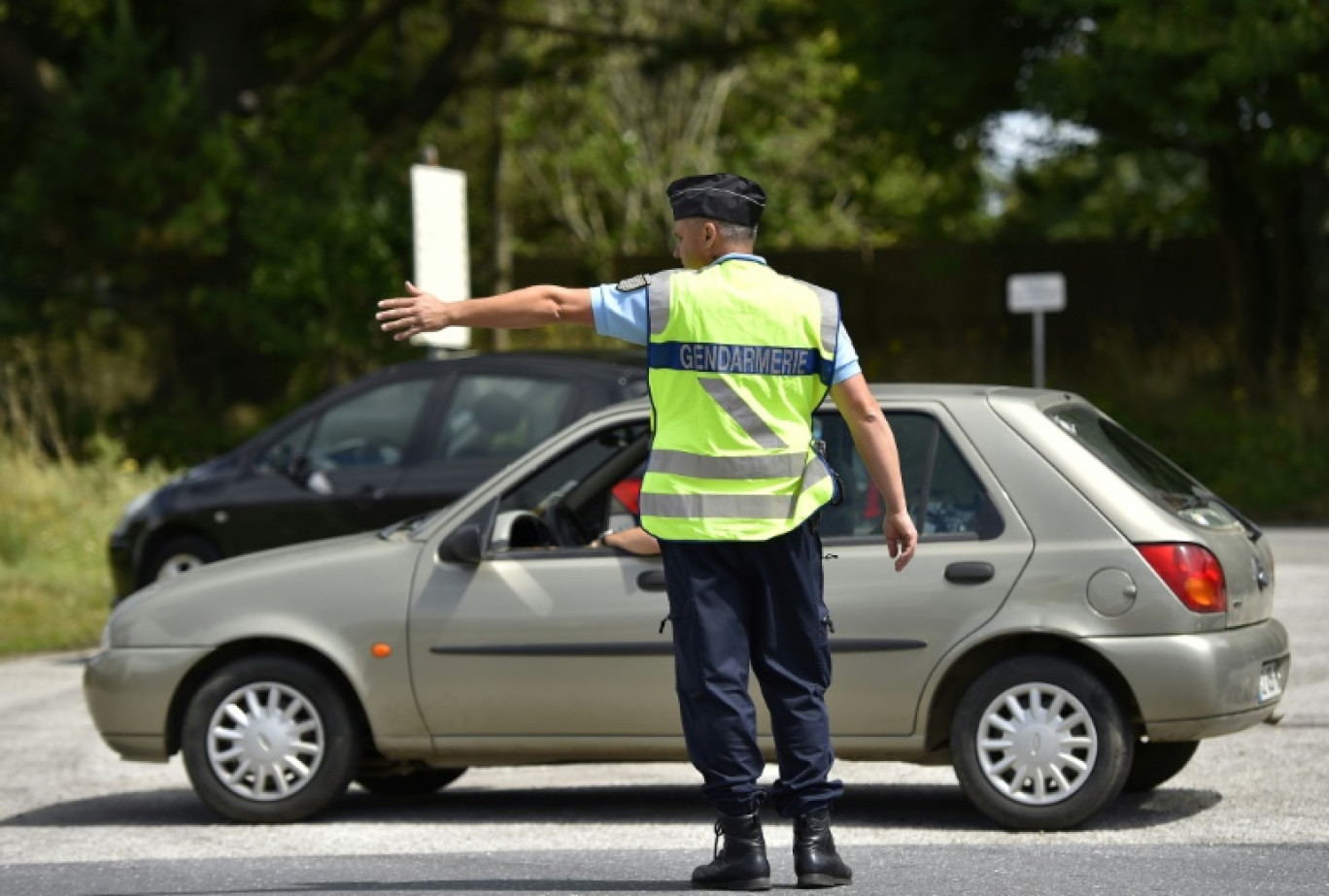 Le nombre d'automobilistes reconnaissant boire beaucoup avant de prendre le volant a fortement baissé au cours des dernières années, mais le téléphone portable est devenu omniprésent, selon le baromètre de la prévention routière © LOIC VENANCE