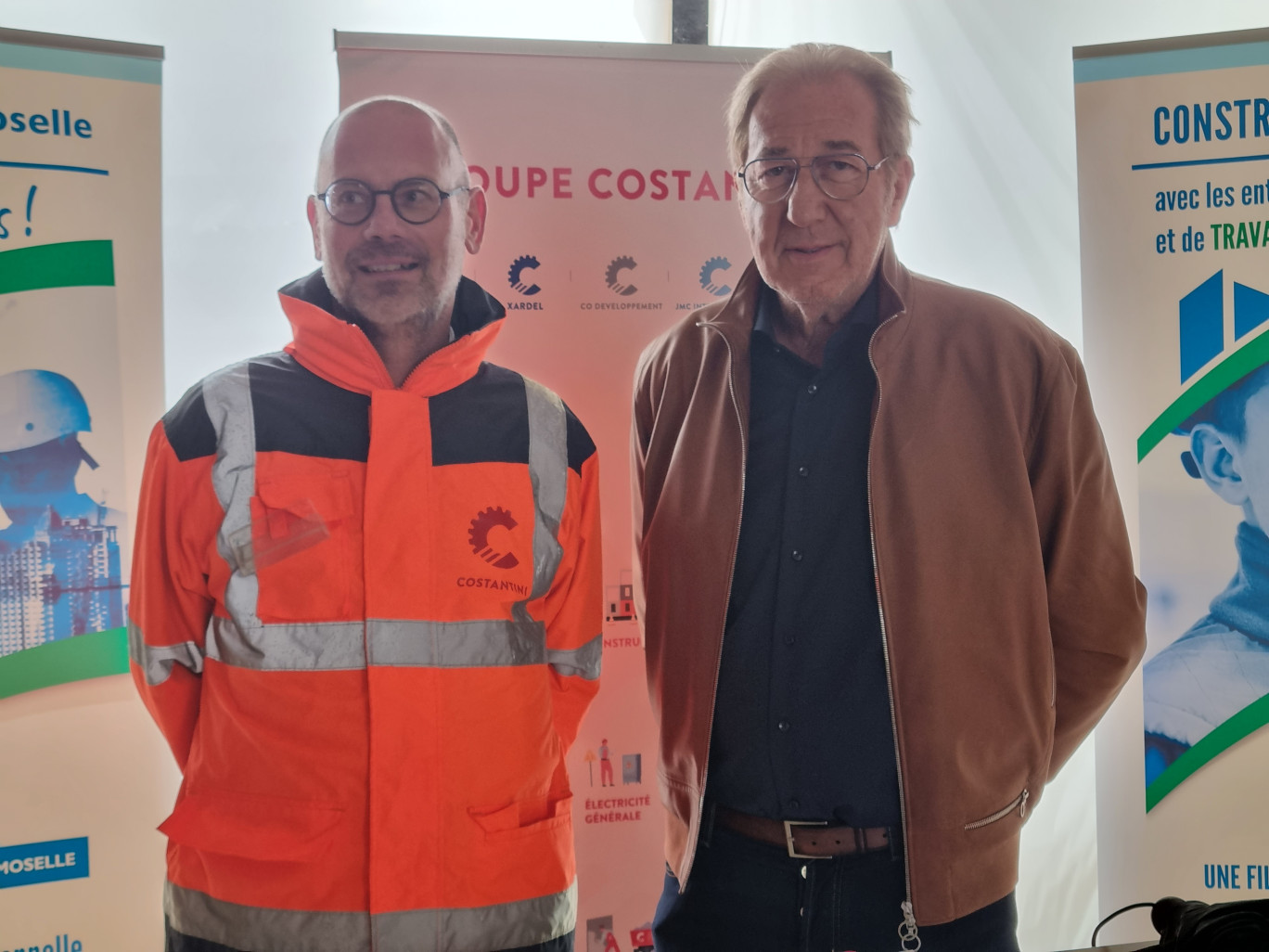 À Metz, David Hallot, cogérant de l'entreprise Costantini, et Pierre Schaeffer, président de la Fédération BTP Moselle et du CFA BTP, ont accueilli élèves et enseignants.