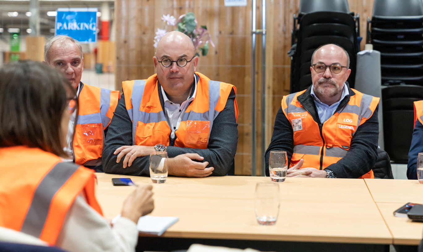 Après plusieurs mois de passation avec Daniel Dendievel, Benoît Bocquet (au centre) assume aujourd’hui pleinement ses fonctions. © Lyreco