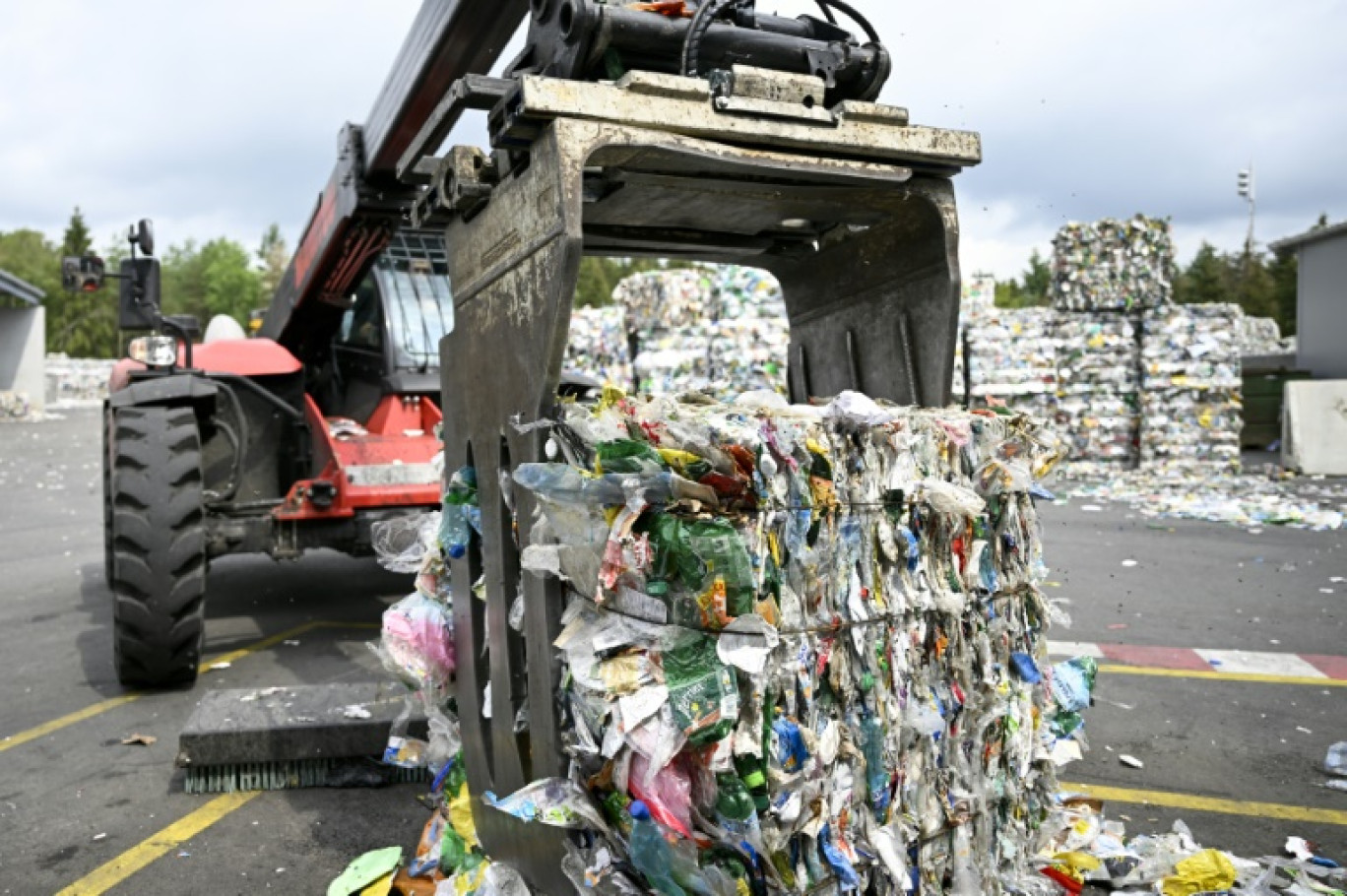 La France souhaite "augmenter l'incorporation de matières recyclées plastiques (...) avec un dispositif de bonus-malus", a déclaré jeudi la ministre de l'Ecologie et de l'Energie Agnès Pannier-Runacher © Jean-Christophe VERHAEGEN