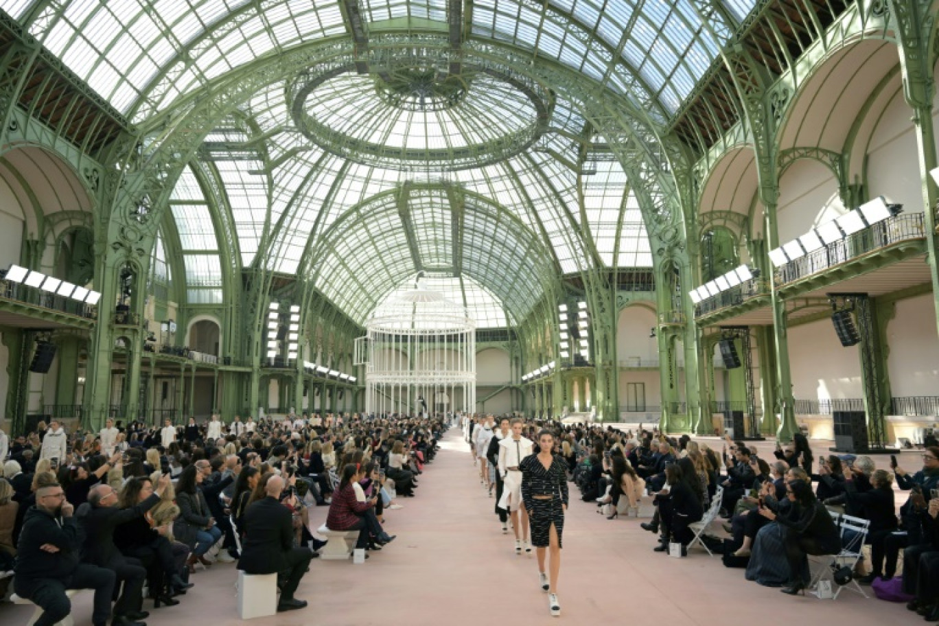 Défilé Chanel Printemps-Été 2025 au Grand Palais, à Paris, le 1er octobre 2024 © Bertrand GUAY