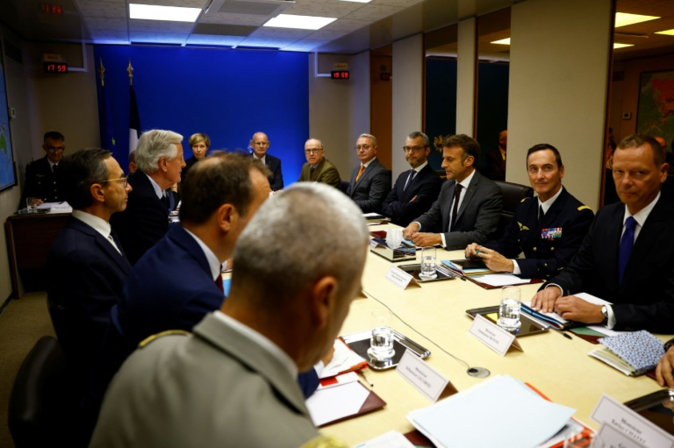 Le président français Emmanuel Macron présidant un Conseil de défense consacré au Liban au palais de l'Élysée, à Paris, le 1er octobre 2024 © Sarah Meyssonnier