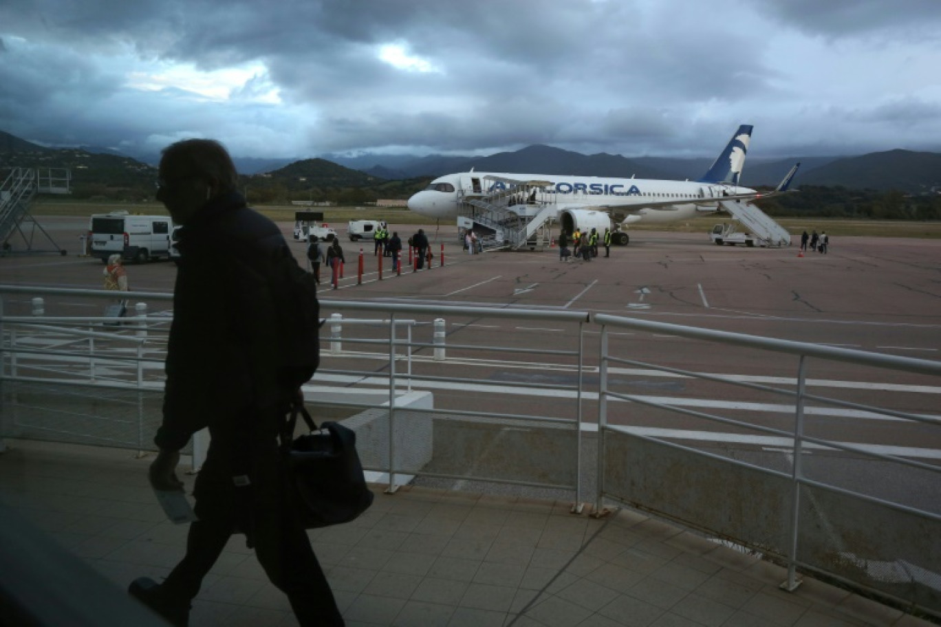 Les quatre aéroports et les six ports de Corse étaient bloqués jeudi après-midi par un mouvement social lancé par le syndicat des travailleurs corses © PASCAL POCHARD-CASABIANCA