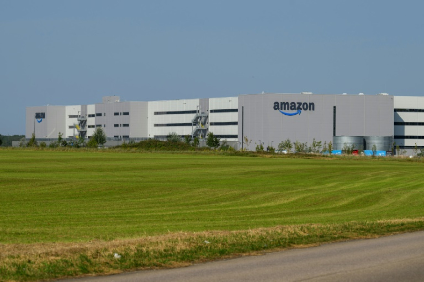 Le centre de distribution d'Amazon à Augny, près de Metz, en Moselle, le 29 août 2024 © Jean-Christophe VERHAEGEN