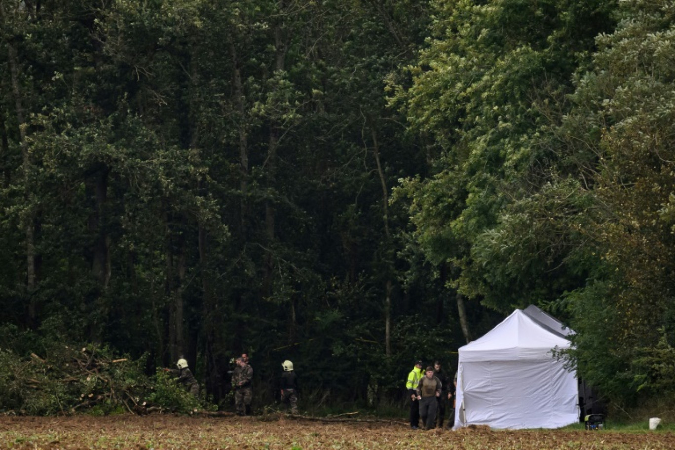 De nouvelles fouilles dans le "cimetière d'Émile Louis" dans l'Yonne, près de Rouvray, le 25 septembre 2024 © JEFF PACHOUD