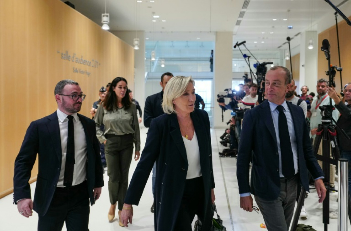 La présidente du groupe Rassemblement national à l'Assemblée, Marine Le Pen, au palais de justice de Paris le 30 septembre 2024 © Dimitar DILKOFF