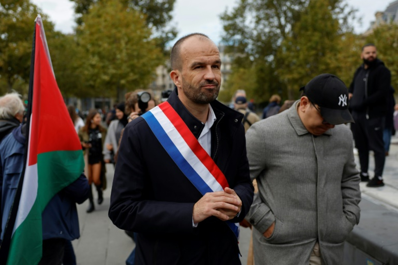 Le coordinateur de la France insoumise Manuel Bompard lors de la manifestation dénonçant dénonçant les bombardements israéliens sur le Liban le 29 septembre 2024 à Paris © Ian LANGSDON