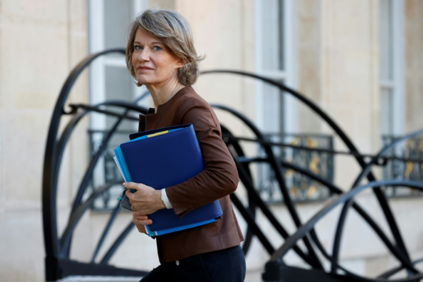 La ministre de l'Éducation Anne Genetet arrive à l'Élysée pour assister au conseil des ministres au cours duquel le budget 2025 sera présenté, le 10 octobre 2024 à Paris © Ludovic MARIN