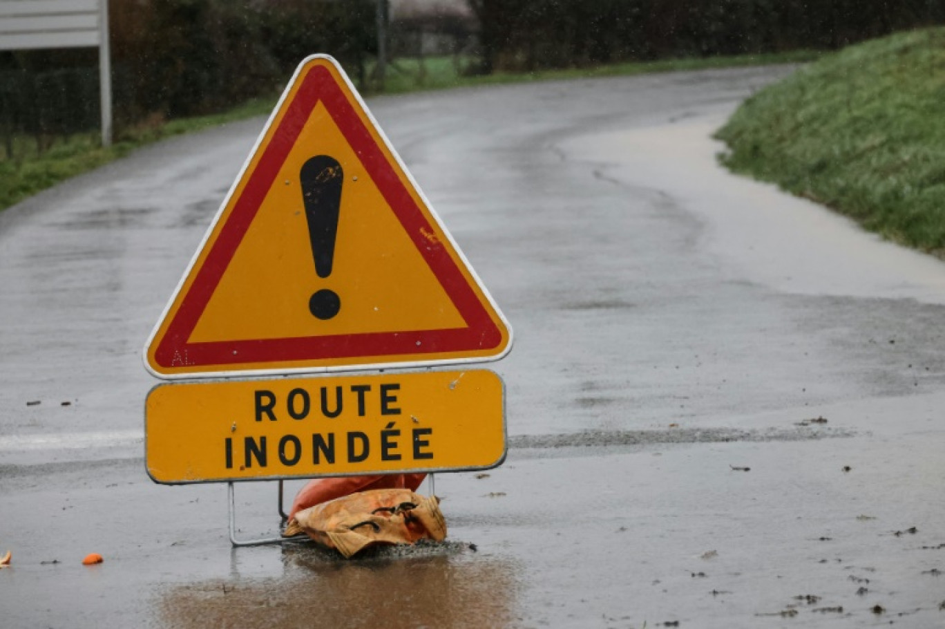 Cinq départements du sud-est, Gard, Lozère, Ardèche, Alpes-Maritimes et Var, sont placés en vigilance orange orages ou pluie/inondation par Météo France depuis mercredi matin, en raison d'un risque d'épisode cévenol automnal © DENIS CHARLET