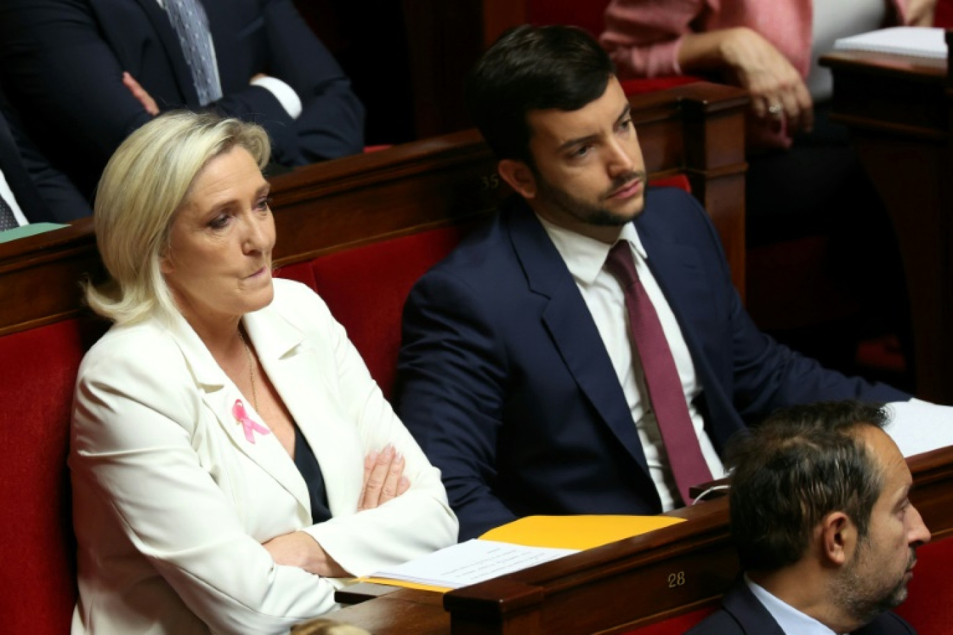 Marine Le Pen, présidente du groupe parlementaire du Rassemblement national (RN), et Jean-Philippe Tanguy, député RN, à l'Assemblée nationale, le 1er octobre 2024 à Paris © ALAIN JOCARD