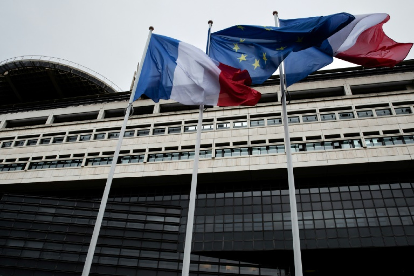 L'agence de notation Moody's doit dévoiler son évaluation de la note de la dette souveraine de la France, un rendez-vous à haut risque pour le pays, fragilisé par la dérive de ses comptes publics © JOEL SAGET