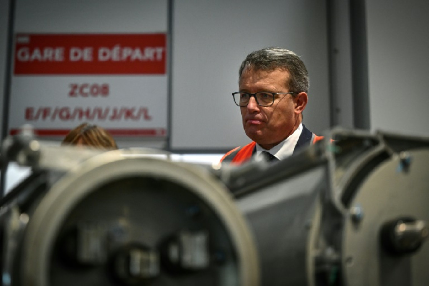 Le ministre des Transports François Durovray à Vénissieux, dans le Rhône, le 10 octobre 2024 © OLIVIER CHASSIGNOLE