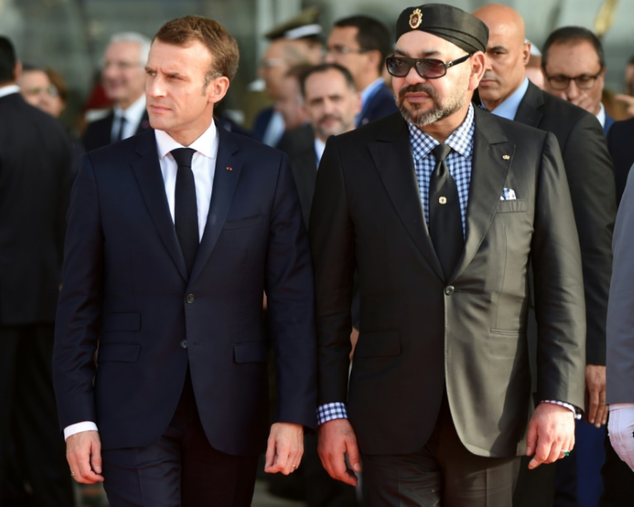 Le président français Emmanuel Macron (à gauche) et le roi du Maroc Mohamed VI à Rabat le 15 novembre 2018 © FADEL SENNA