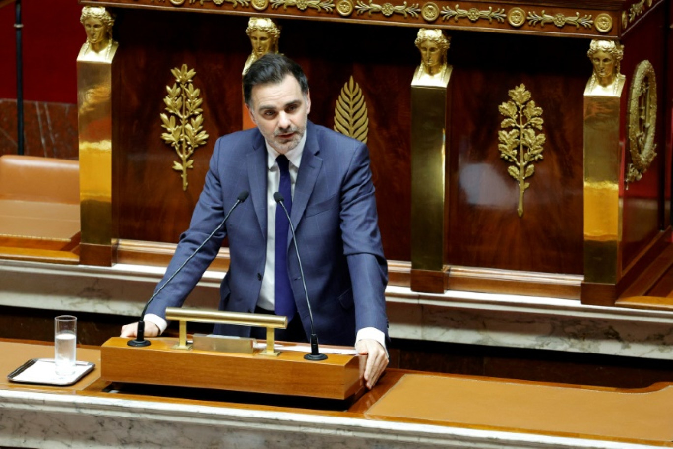 Le ministre du Budget Laurent Saint-Martin à l'Assemblée nationale à Paris le 28 octobre 2024 © GEOFFROY VAN DER HASSELT