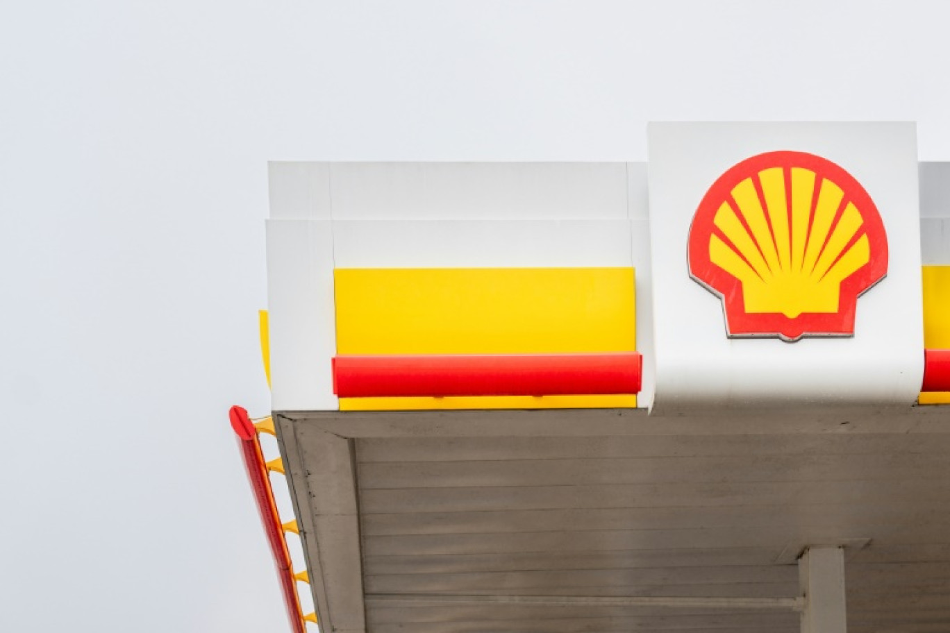 Le géant pétrolier et gazier britannique Shell a dévoilé jeudi un bénéfice net en fort repli au troisième trimestre, à 4,3 milliards de dollars, contre 7 milliards à la même période l'an passé © Brandon Bell