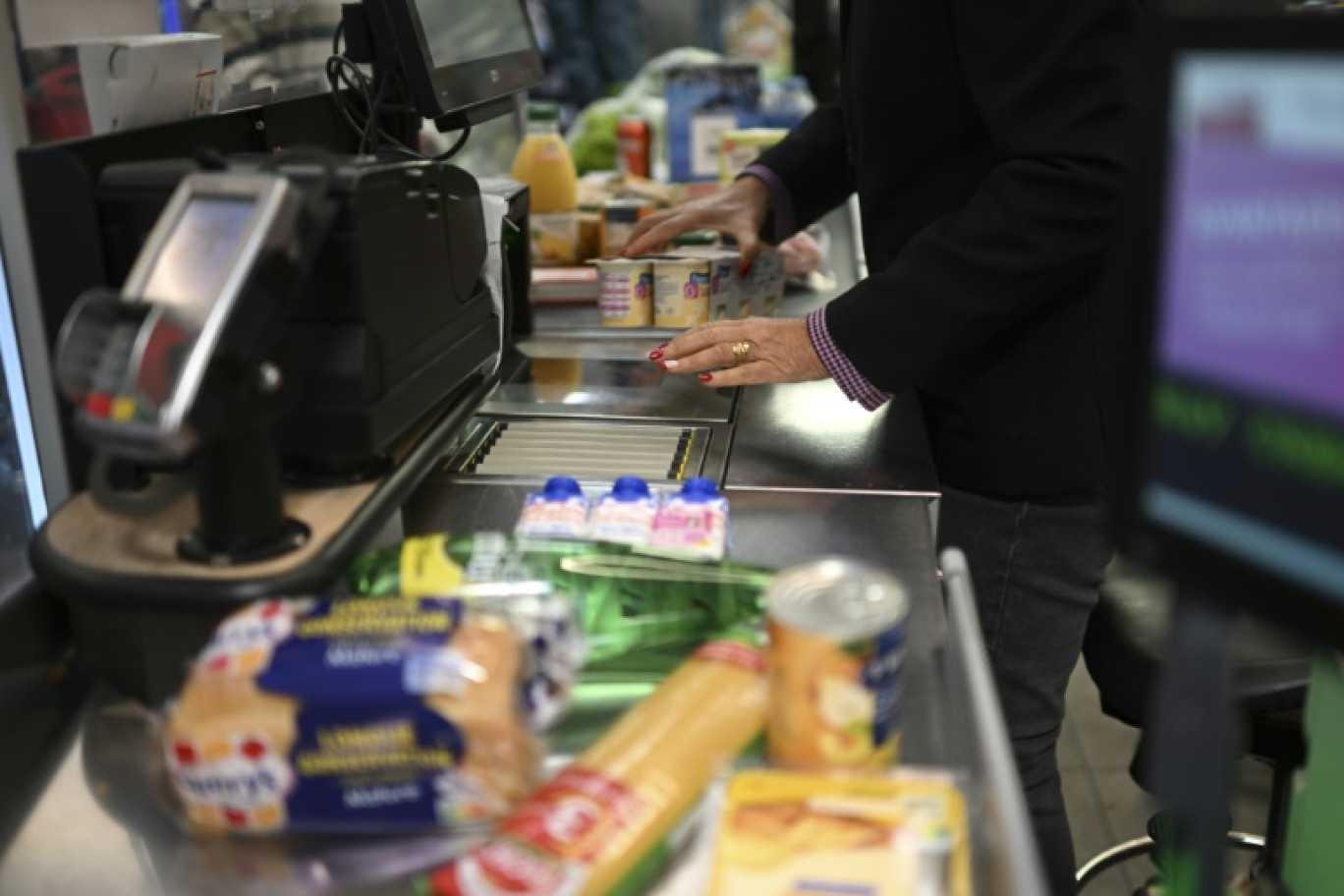 L'inflation en zone euro a augmenté plus que prévu en octobre, à 2% sur un an, tirée par les tarifs de l'alimentation, après avoir atteint le mois précédent son plus bas niveau en trois ans et demi, selon des chiffres publiés jeudi par Eurostat © Christophe SIMON