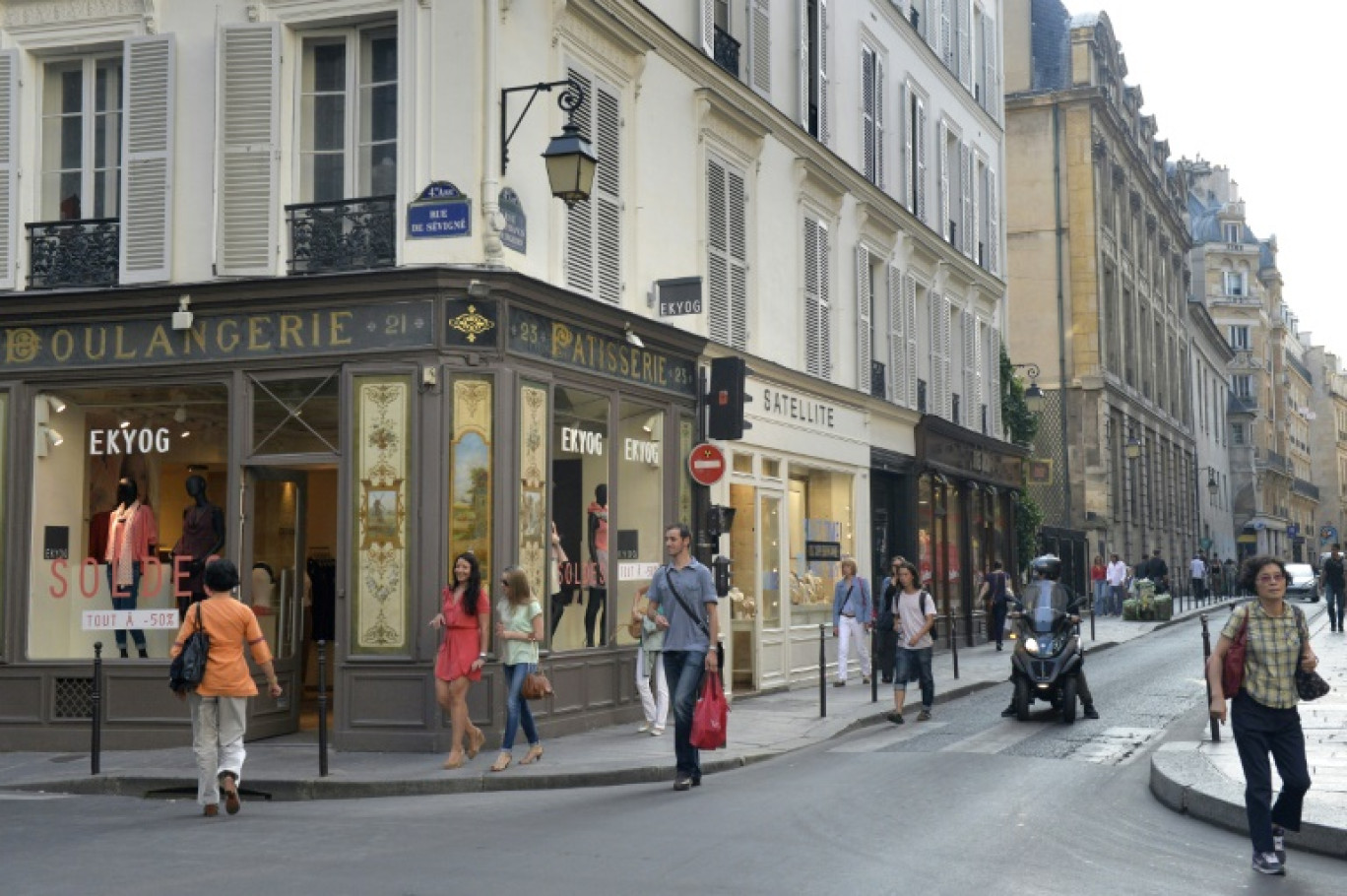 Rue des Francs-Bourgeois, dans le quartier du Marais, à Paris © MIGUEL MEDINA