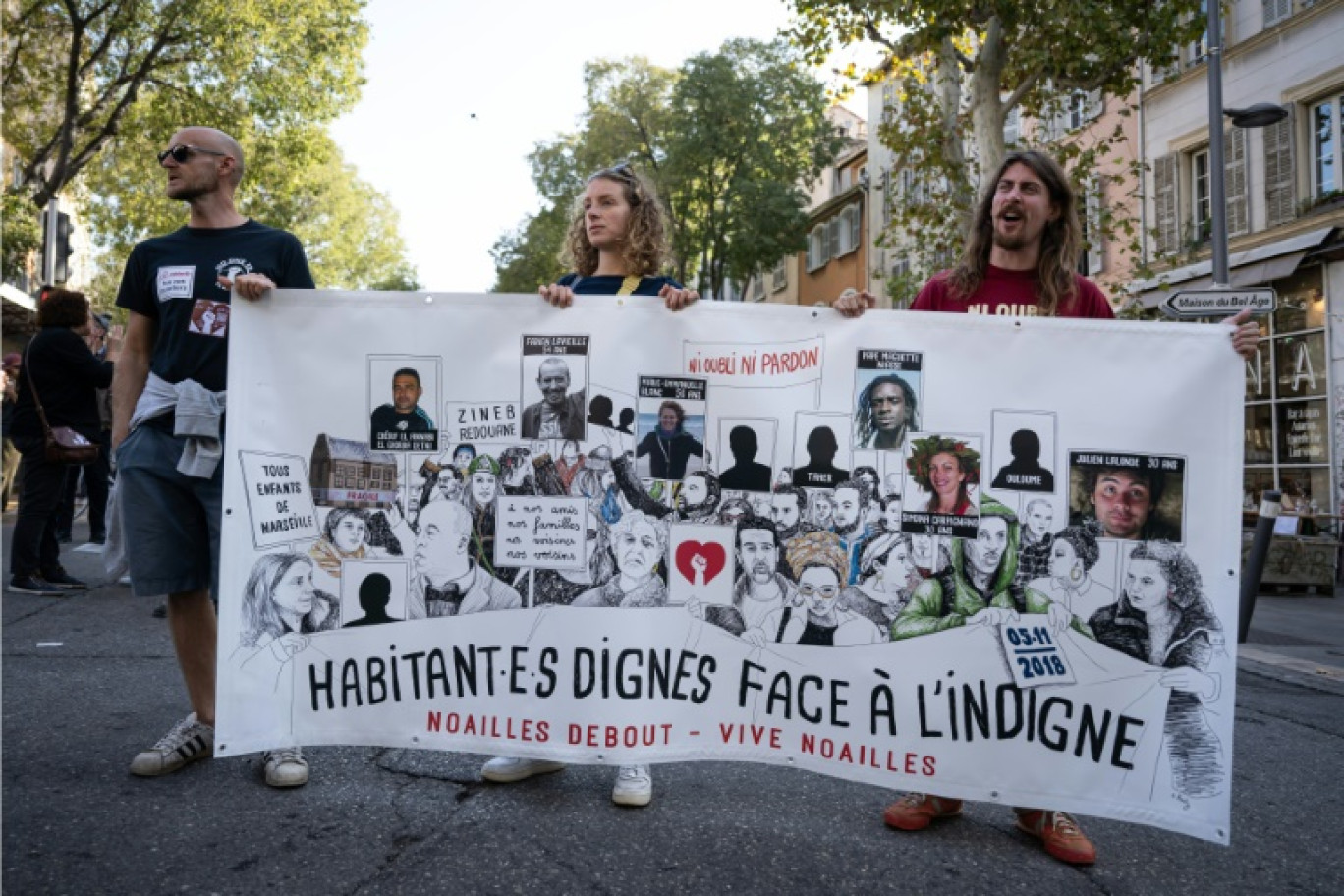 Des milliers de Marseillais manifestent pour rélamer "justice, vérité" et des logements "pour tous" le 3 novembre 2024 © MIGUEL MEDINA