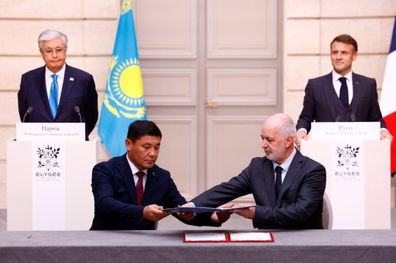 Macron propose au Kazakhstan l'aide française sur le nucléaire civil