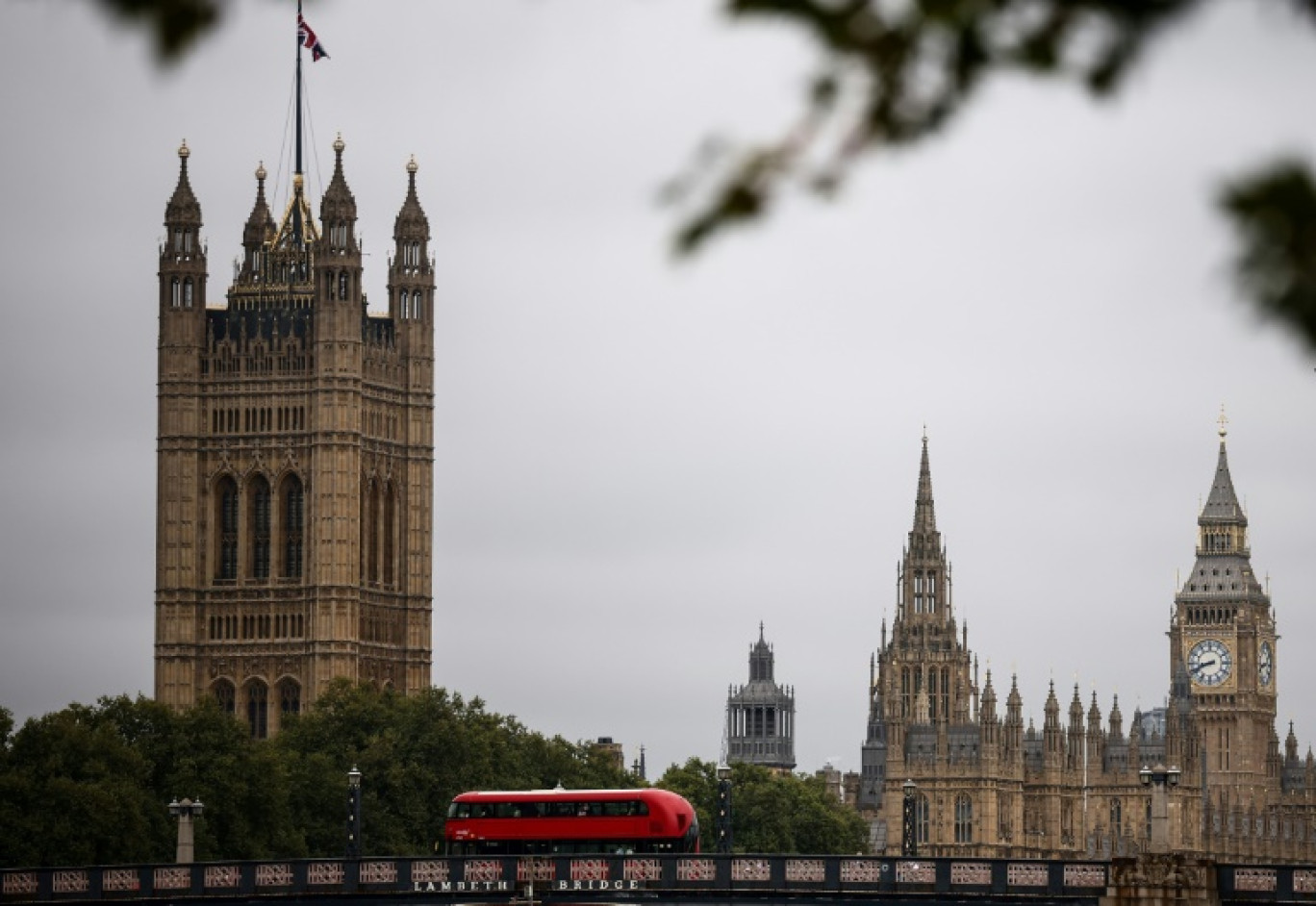 La chaleur émanant du métro londonien, où la température dépasse parfois les 30 degrés, va bientôt servir à alimenter en énergie bas carbone des monuments emblématiques du centre de la capitale britannique, comme le Parlement ou Downing Street © HENRY NICHOLLS