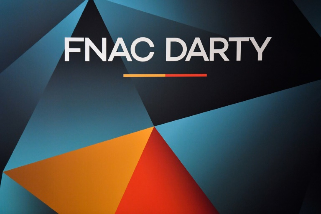 Fnac Darty et son premier actionnaire, le milliardaire tchèque Daniel Kretinsky, ont réussi leur offre d'achat d'Unieuro vendredi © GERARD JULIEN