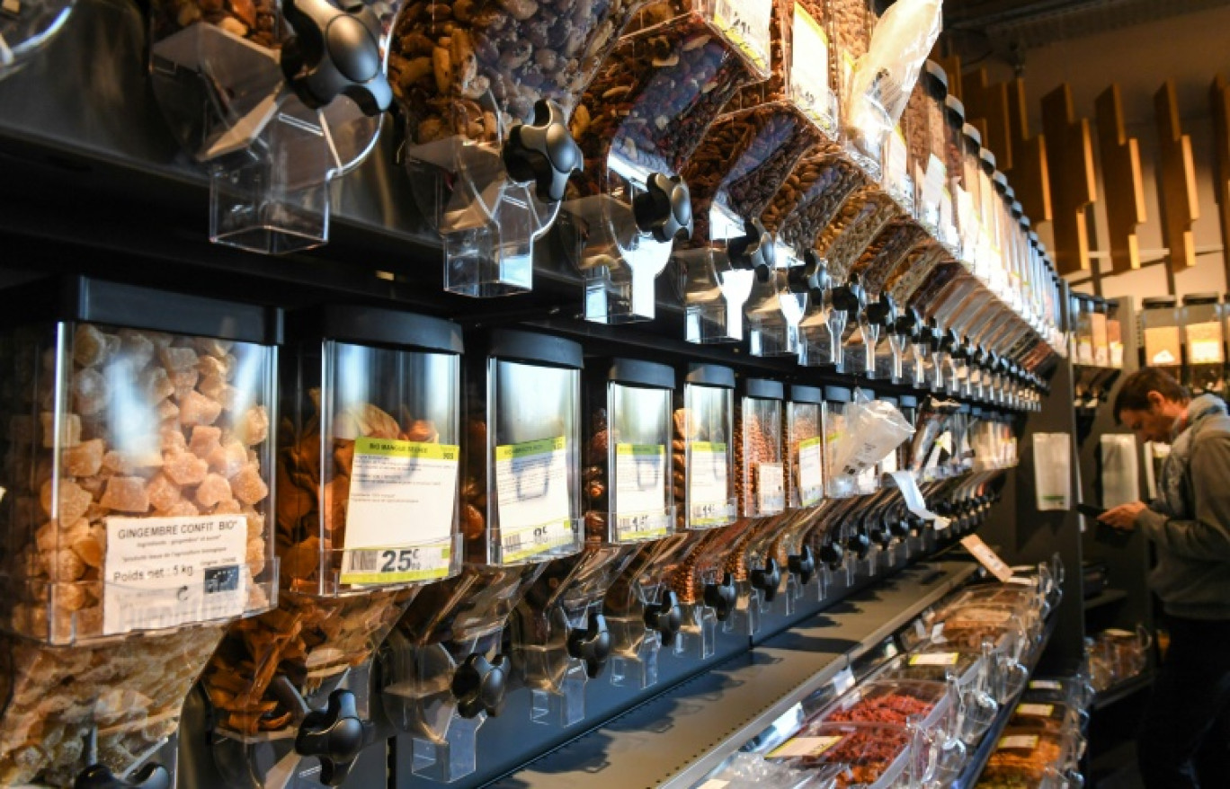 Des produits labellisés bio dans un supermarché dans le Nord de la France, le 7 novembre 2017 © DENIS CHARLET