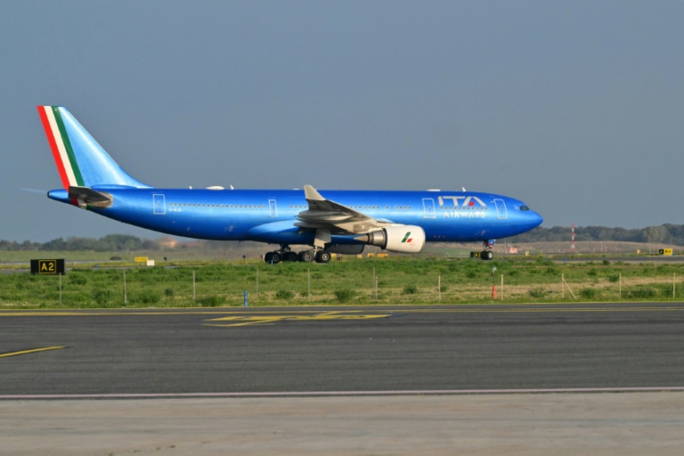 Un avion d'Ita Airways à l'aéroport de Rome Fiumicino, le 26 septembre 2024 © Andreas SOLARO