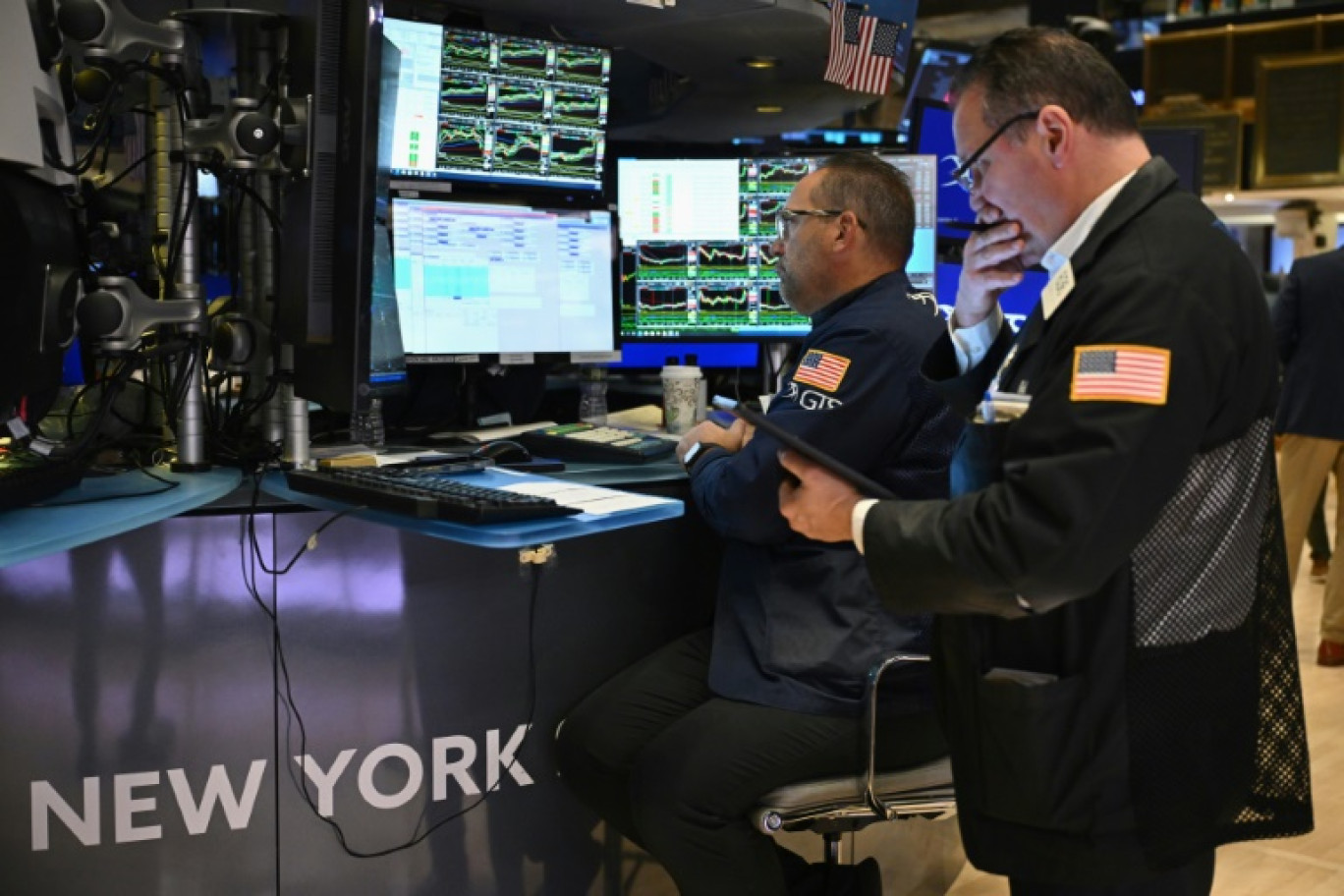 Des opérateurs du New York Stock Exchange © ANGELA WEISS