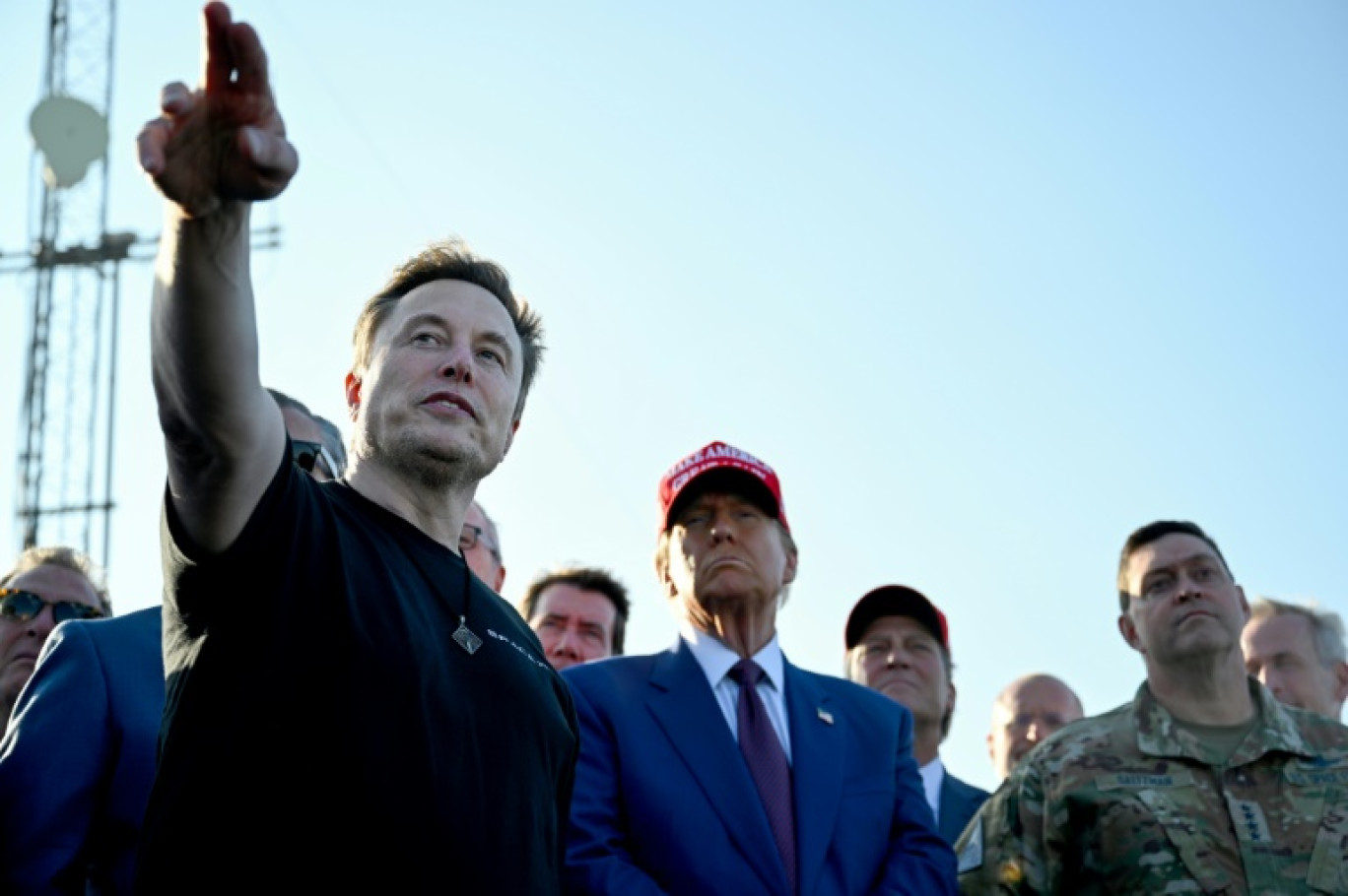 Elon Musk et le président élu Donald Trump assistent à un vol test de la mégafusée Starship de SpaceX au Texas le 19 novembre 2024 © Brandon Bell