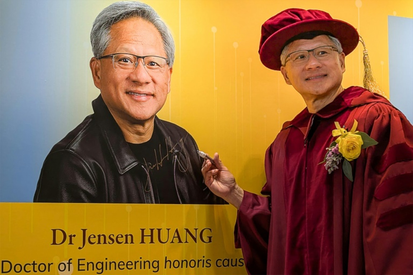 Le PDG de Nvidia, Jensen Huang, après avoir reçu un doctorat honorifique en ingénierie de l'Université des sciences et technologies de Hong Kong,le 23 novembre 2024 © Holmes CHAN