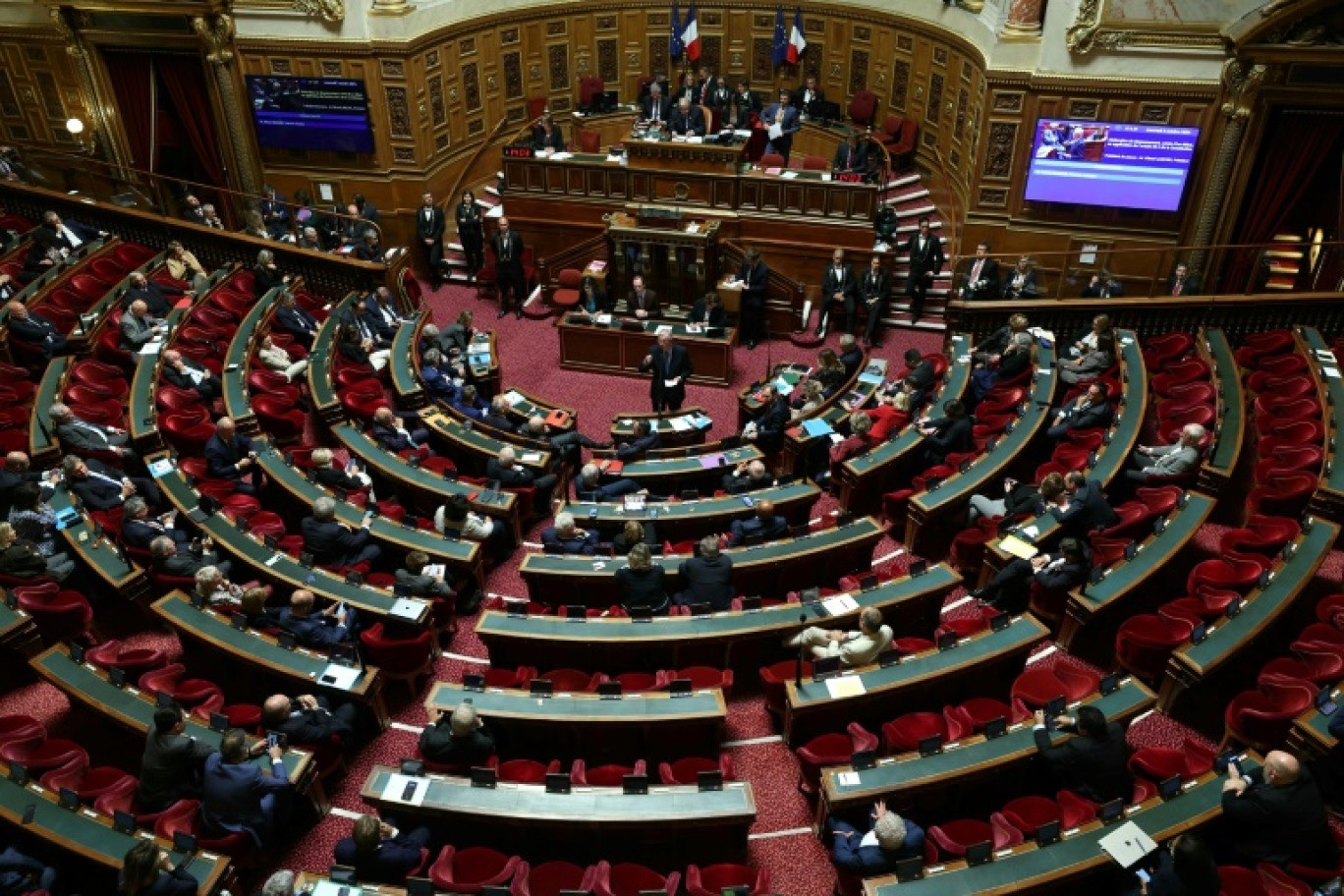 Le Premier ministre Michel Barnier prononce un discours devant le Sénat, le 2 octobre 2024 à Paris © Thomas SAMSON