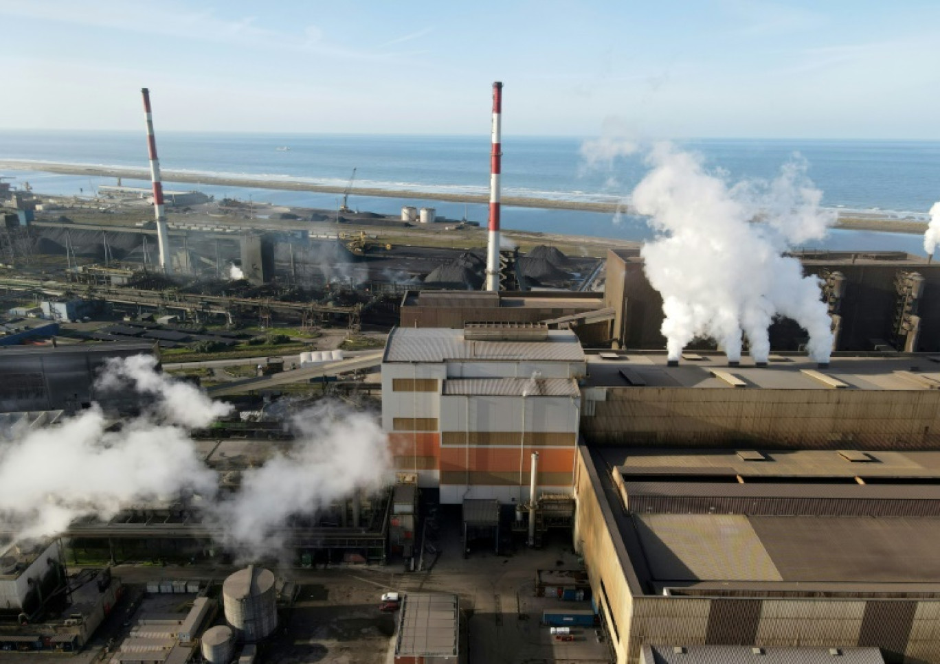 L'usine sidérurgique Arcelor Mittal, le 11 février 2022 à Dunkerque, dans le Nord © Pierre BEAUVILLAIN