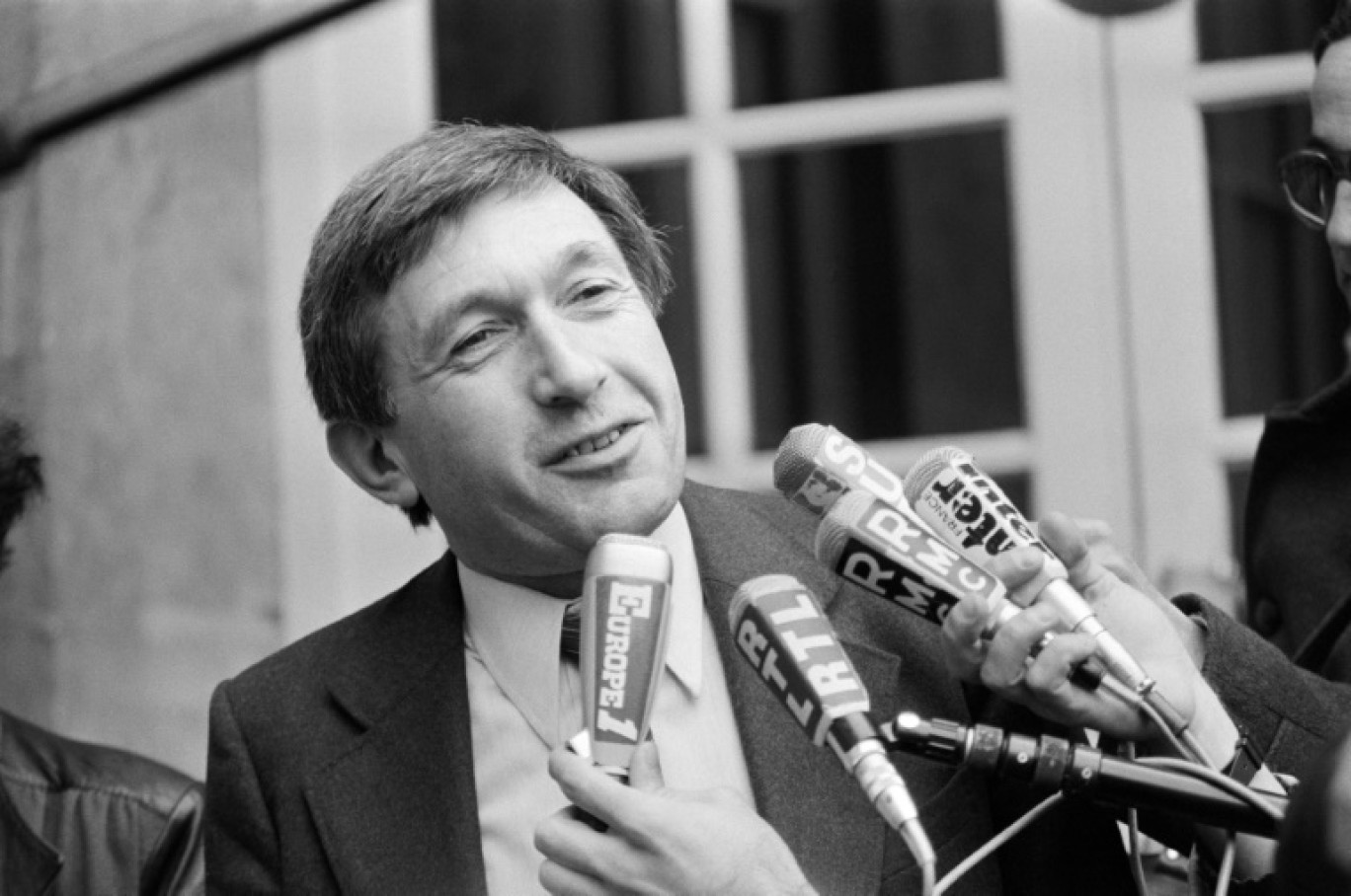 André Lajoinie, avant sa rencontre à Matignon avec le Premier ministre Pierre Mauroy, le 9 avril 1984 à Paris © Philippe BOUCHON